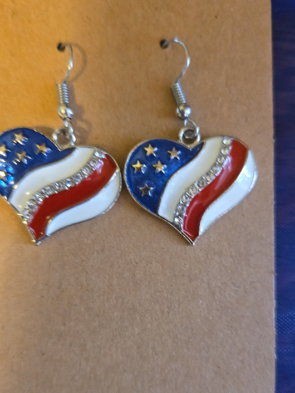 ♦️Heart Shaped Patriotic Red White & Blue Earrings FINAL PRICE - Picture 2 of 8